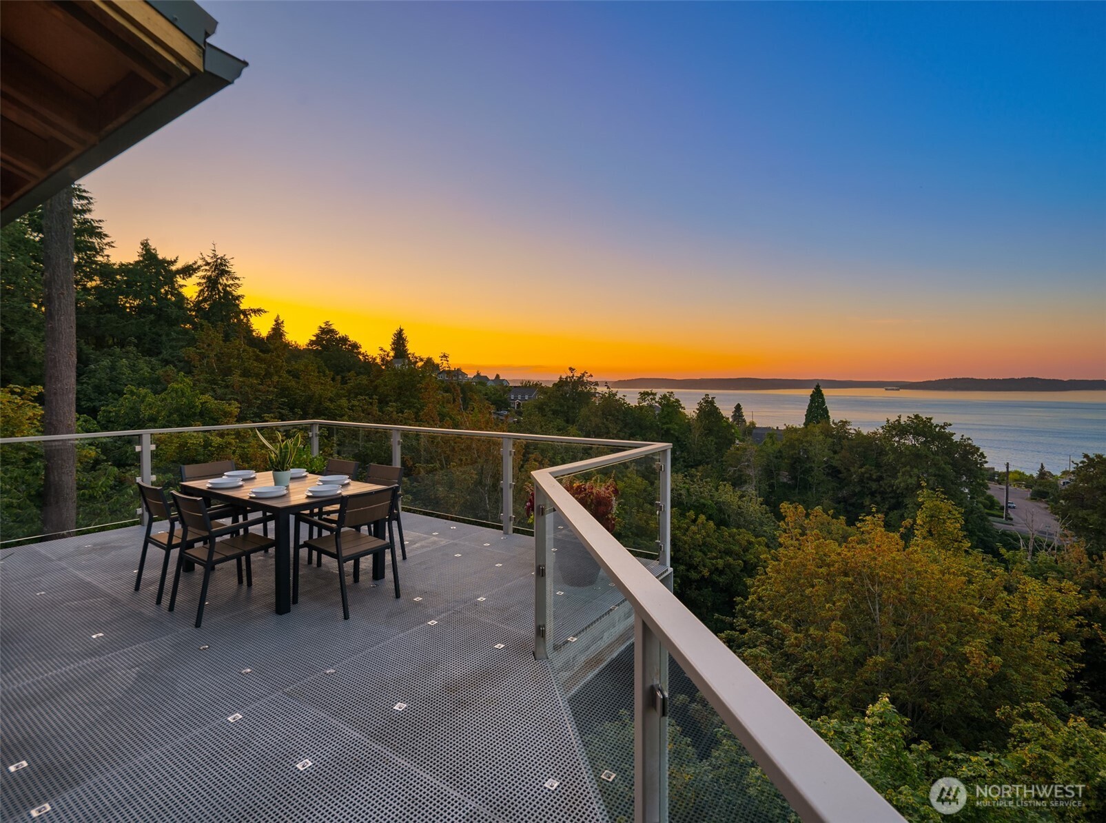 17 North Road North Tacoma, WA 98406 - Photo 4 of 40 Gallery Image 4