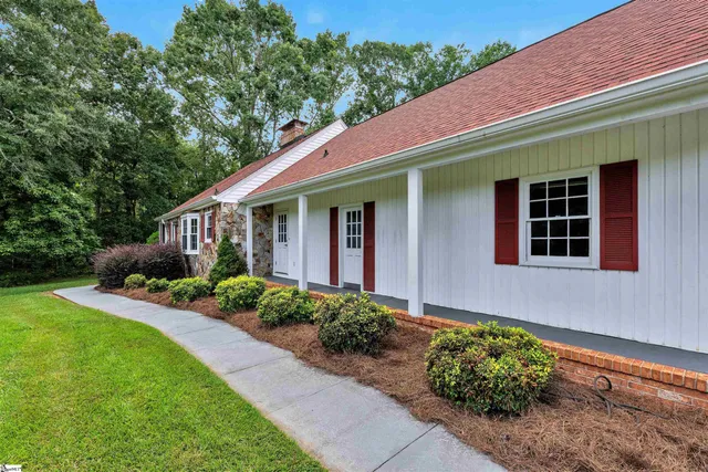 $699,000 | 819-j C J C Cooper Road, Fountain Inn, SC 29644