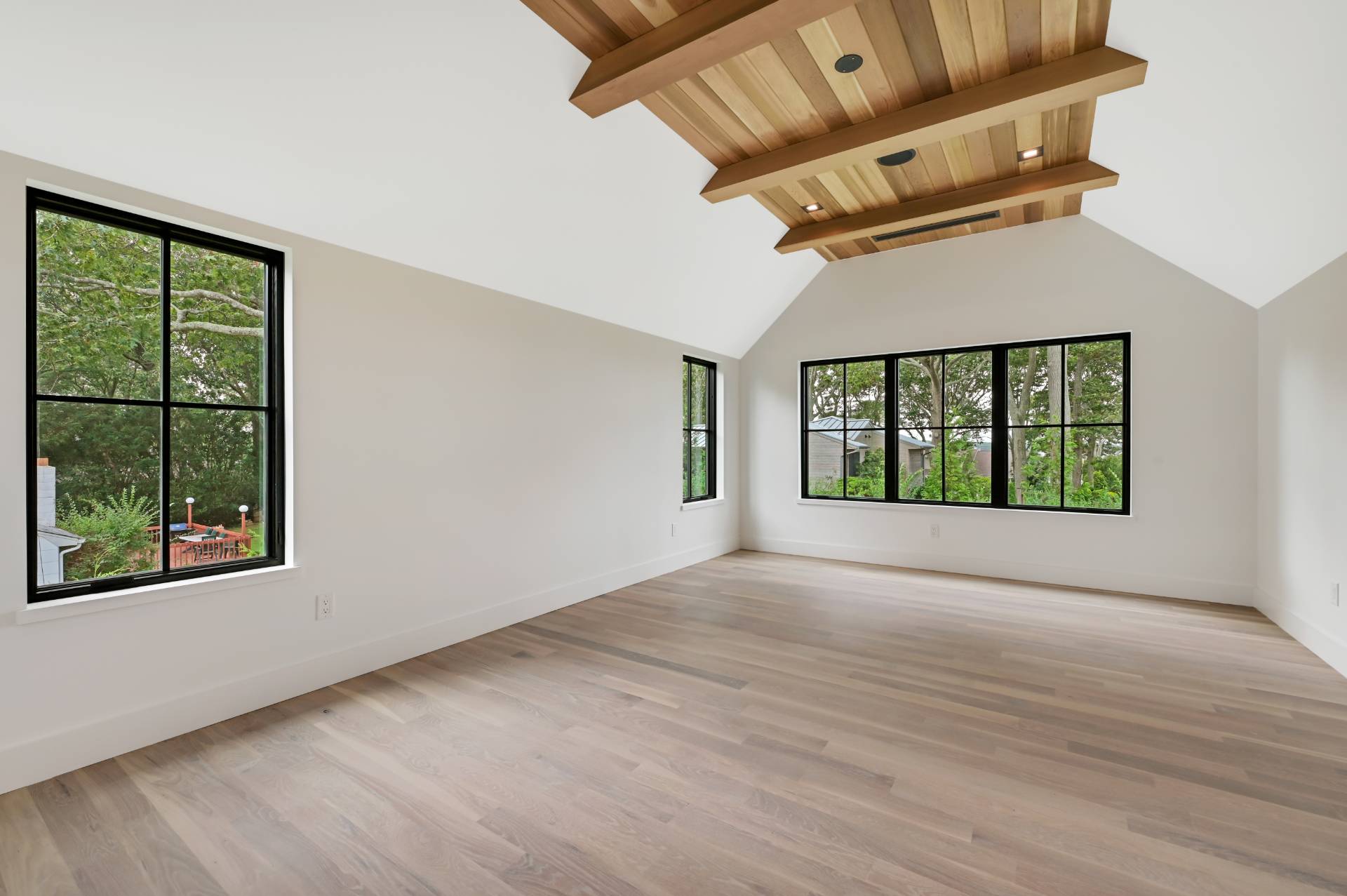 69 Ridge Drive Sag Harbor, NY 11963 - Photo 22 of 35 an empty room with windows