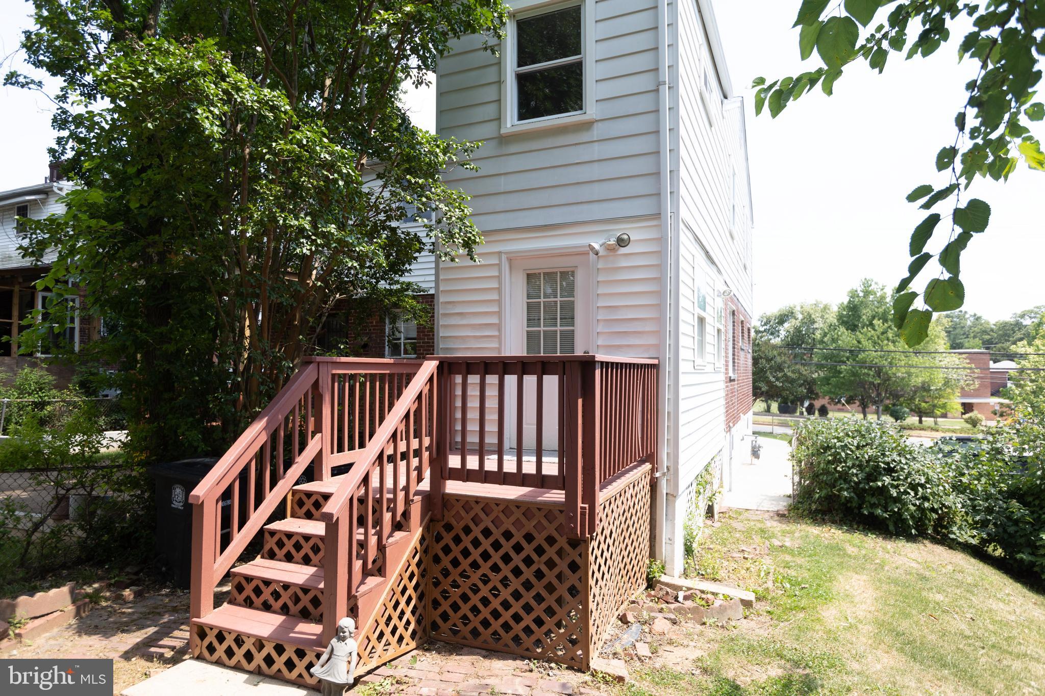 7218 Annapolis Road Hyattsville, MD 20784 - Photo 27 of 27 Great yard