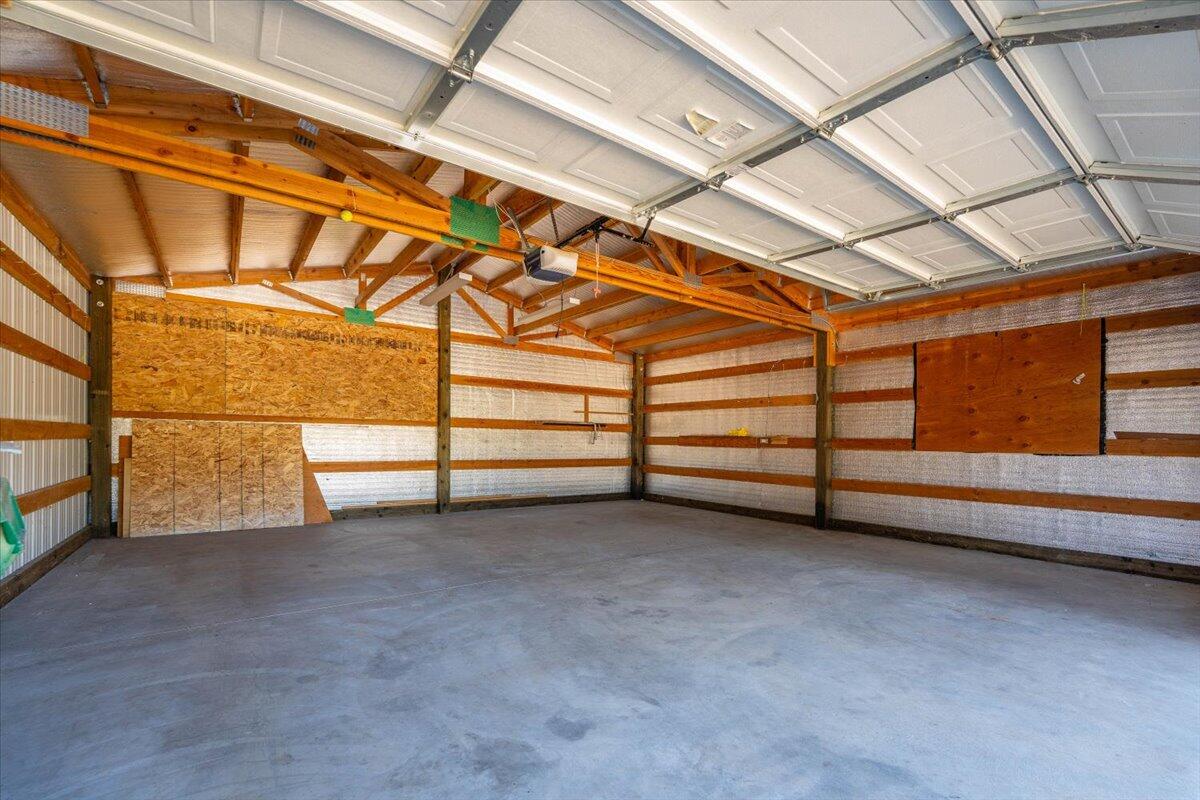 8550 Muletown Road Redding, CA 96001 - Photo 9 of 37 Garage interior