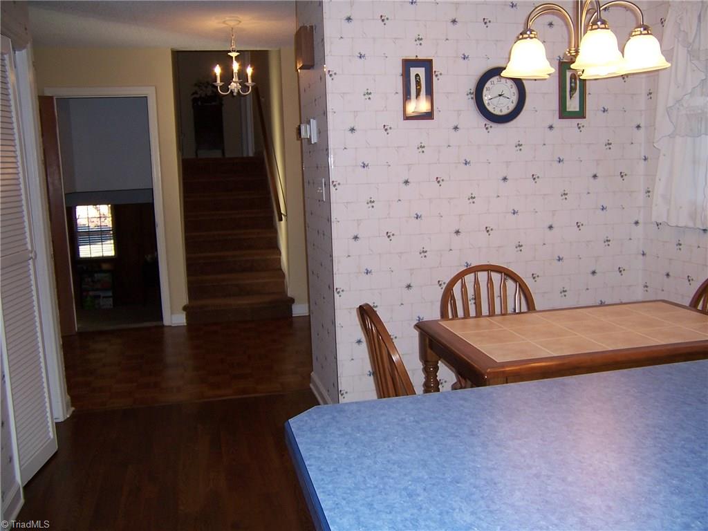 117 Sagewood Road Jamestown, NC 27282 - Photo 7 of 24 Gallery Image 7