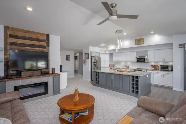 $500,000 | 216 East Tanglewood Drive, Moses Lake, WA 98837