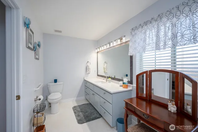 $500,000 | 216 East Tanglewood Drive, Moses Lake, WA 98837