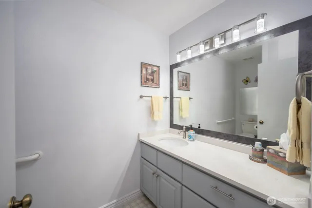 $500,000 | 216 East Tanglewood Drive, Moses Lake, WA 98837