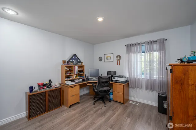 $500,000 | 216 East Tanglewood Drive, Moses Lake, WA 98837