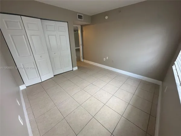 $2,750 | 5005 Wiles Road, Unit 104, Coconut Creek, FL 33073