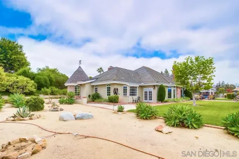 $2,800,000 | 17502 Corte Lomas Verdes, Poway, CA 92064