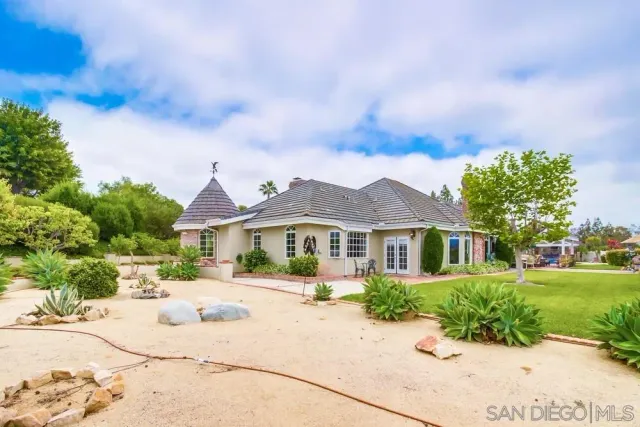 $2,800,000 | 17502 Corte Lomas Verdes, Poway, CA 92064