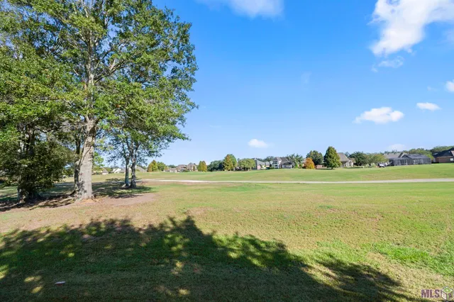 $489,900 | 6210 Royal Palms Drive, Gonzales, LA 70737