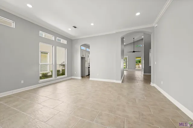 $489,900 | 6210 Royal Palms Drive, Gonzales, LA 70737