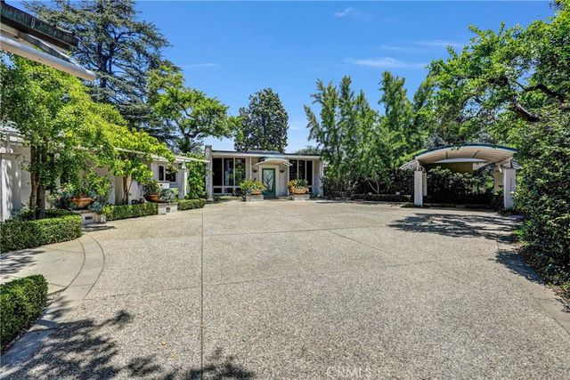$9,800,000 | 935 Hillcrest Place, Pasadena, CA 91106