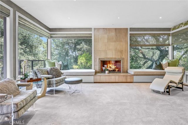 $9,800,000 | 935 Hillcrest Place, Pasadena, CA 91106