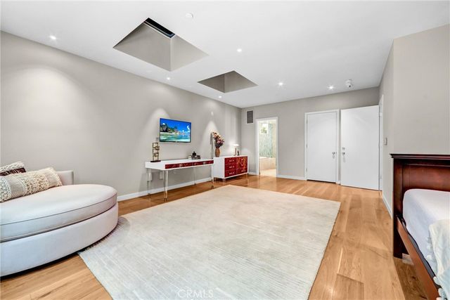 $9,800,000 | 935 Hillcrest Place, Pasadena, CA 91106