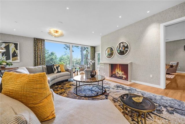 $9,800,000 | 935 Hillcrest Place, Pasadena, CA 91106