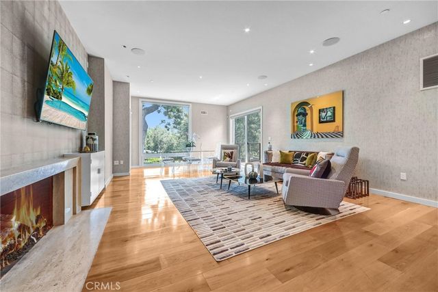 $9,800,000 | 935 Hillcrest Place, Pasadena, CA 91106