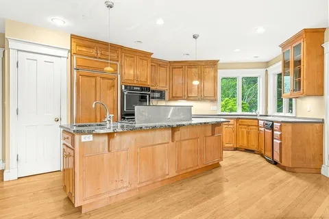 $1,595,000 | 1386 Canton Avenue, Milton, MA 02186