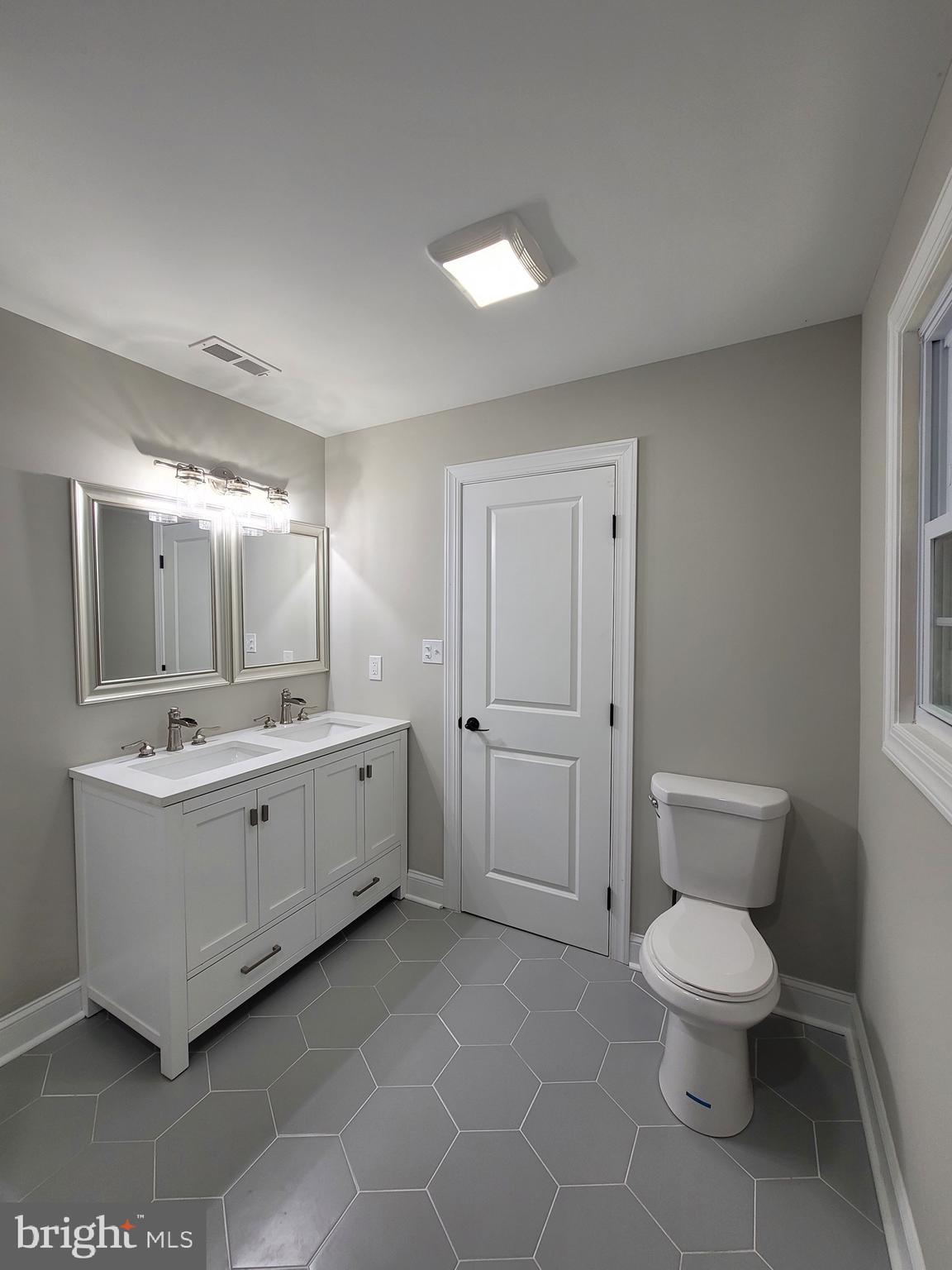 444 Jarvis Road Sicklerville, NJ 08081 - Photo 20 of 23