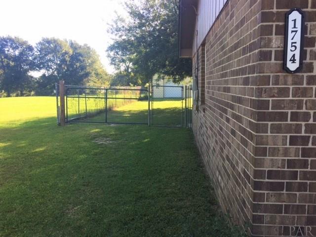 1754 Elna Road Cantonment, FL 32533 - Photo 37 of 40