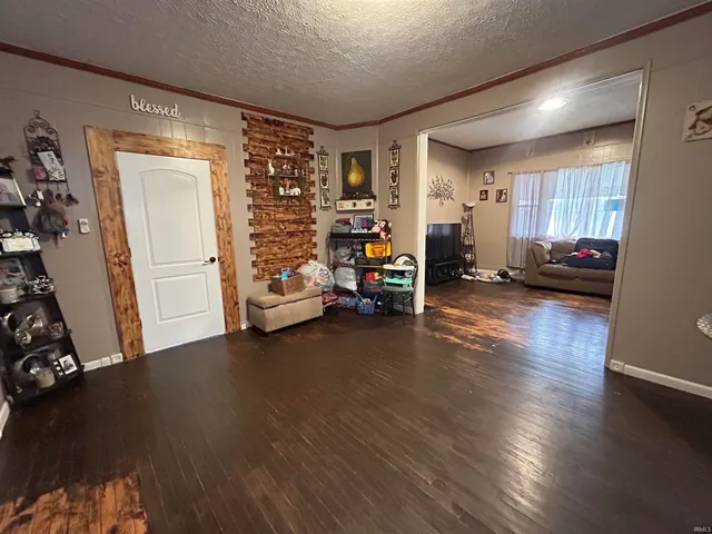 $137,400 | 20 Wheatland Avenue, Logansport, IN 46947