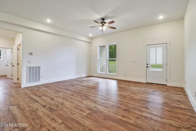 $369,900 | 5317 Wilder Road, Grimsley, TN 38565