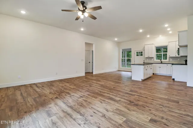 $369,900 | 5317 Wilder Road, Grimsley, TN 38565