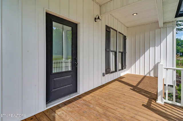 $369,900 | 5317 Wilder Road, Grimsley, TN 38565