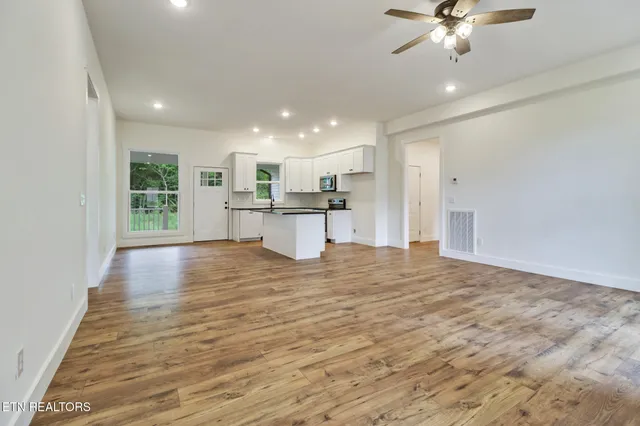 $369,900 | 5317 Wilder Road, Grimsley, TN 38565