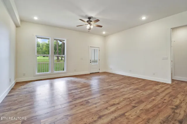 $369,900 | 5317 Wilder Road, Grimsley, TN 38565