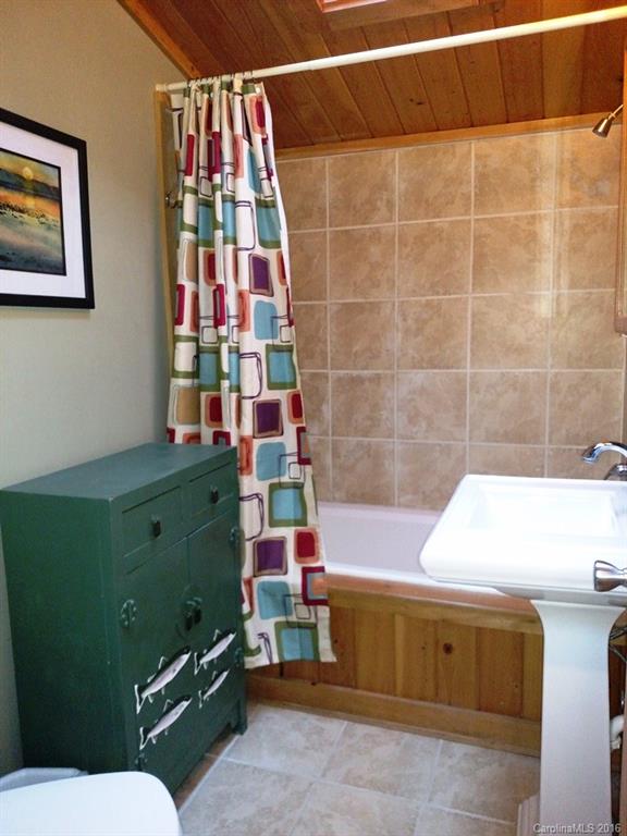 752 Dillard Road Sylva, NC 28779 - Photo 12 of 16 Gallery Image 12