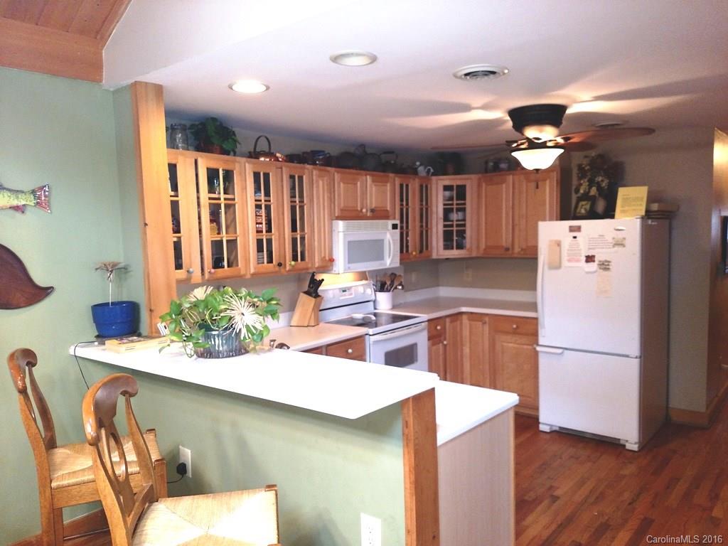 752 Dillard Road Sylva, NC 28779 - Photo 5 of 16 Gallery Image 5