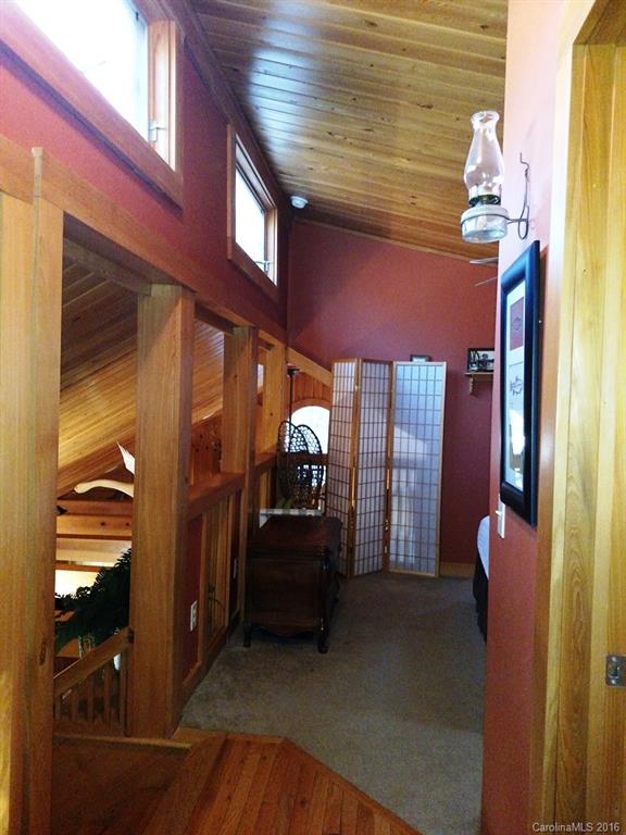 752 Dillard Road Sylva, NC 28779 - Photo 9 of 16 Gallery Image 9
