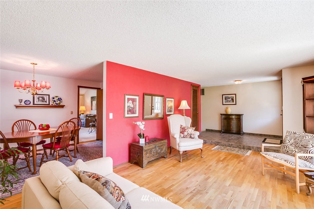 14822 Southeast 170th Street Renton, WA 98058 - Photo 6 of 24 Gallery Image 6