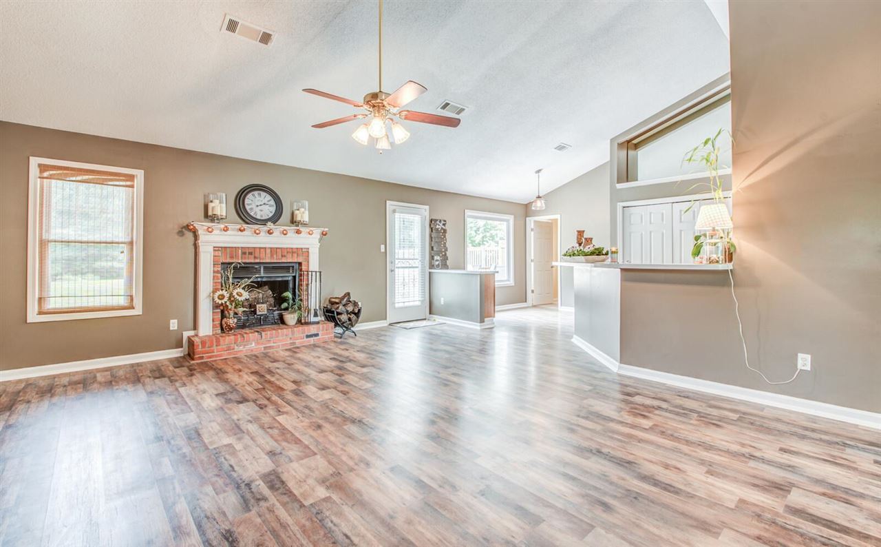 717 Tracy Road Millington, TN 38053 - Photo 2 of 25 Gallery Image 2
