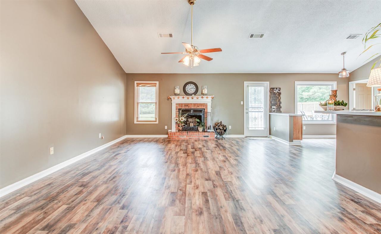717 Tracy Road Millington, TN 38053 - Photo 3 of 25 Gallery Image 3