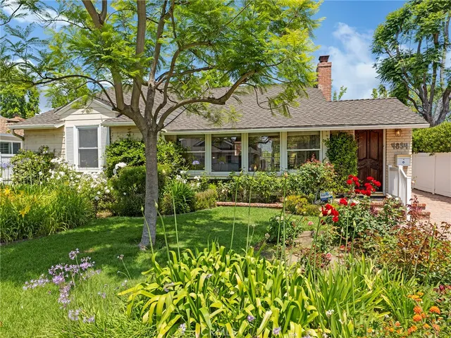 $1,299,000 | 4854 Ranchito Avenue, Sherman Oaks, CA 91423
