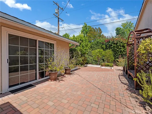 $1,299,000 | 4854 Ranchito Avenue, Sherman Oaks, CA 91423