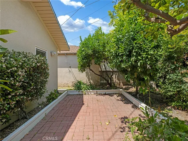 $1,299,000 | 4854 Ranchito Avenue, Sherman Oaks, CA 91423
