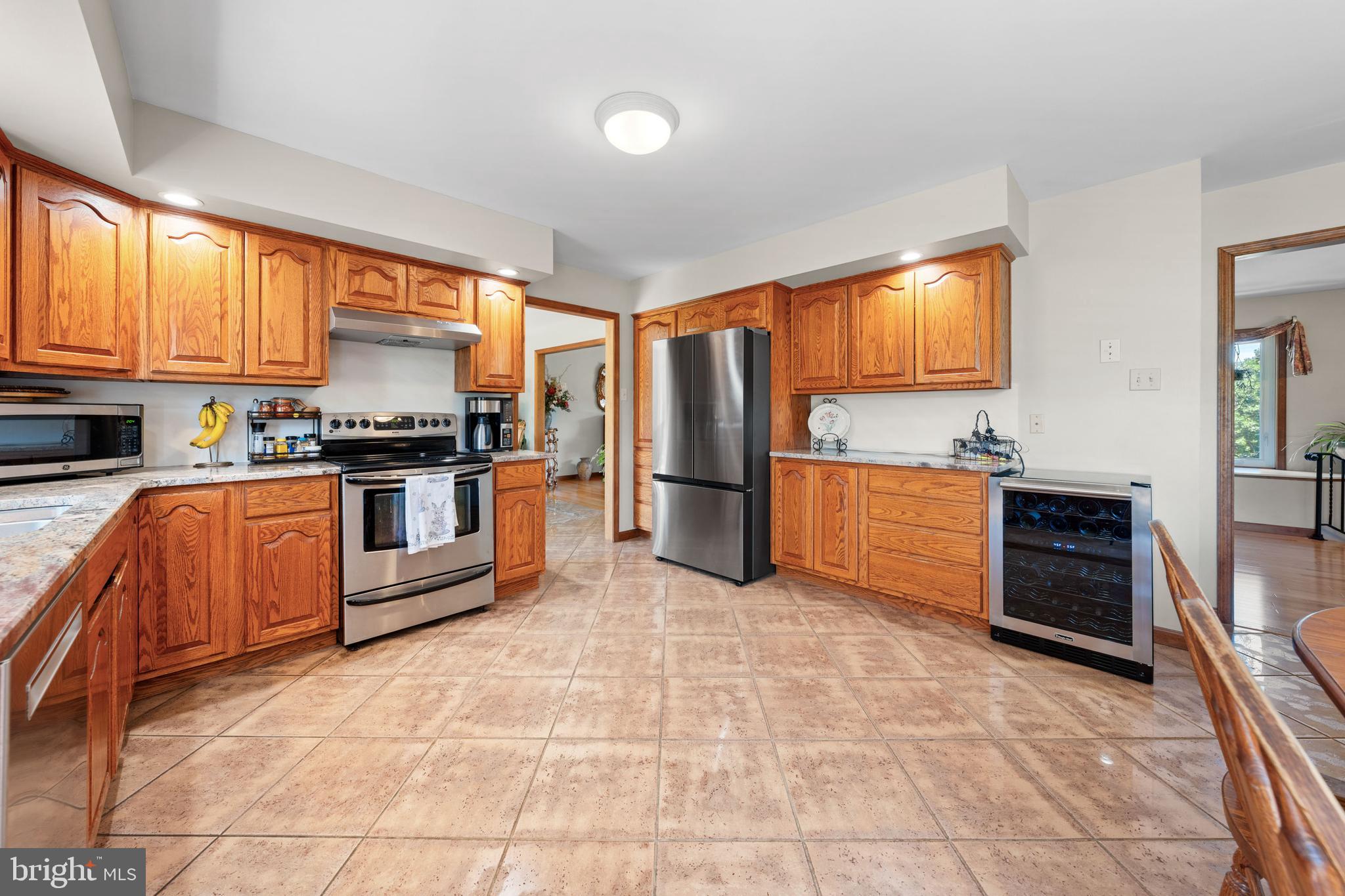 947 Tamenend Road Bath, PA 18014 - Photo 13 of 61