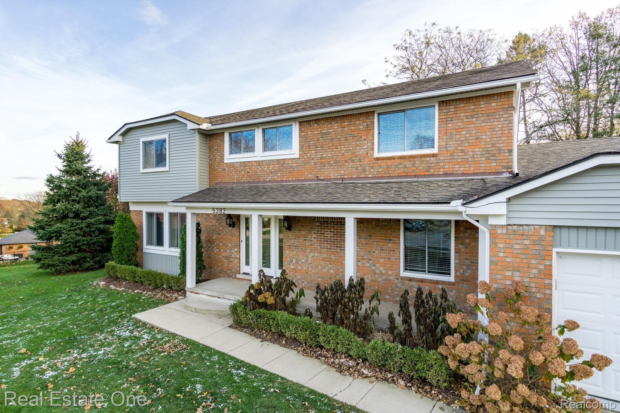5382 Ridge Court Troy, MI 48098 - Photo 43 of 47 5382-Ridge-Ct-08.JPG