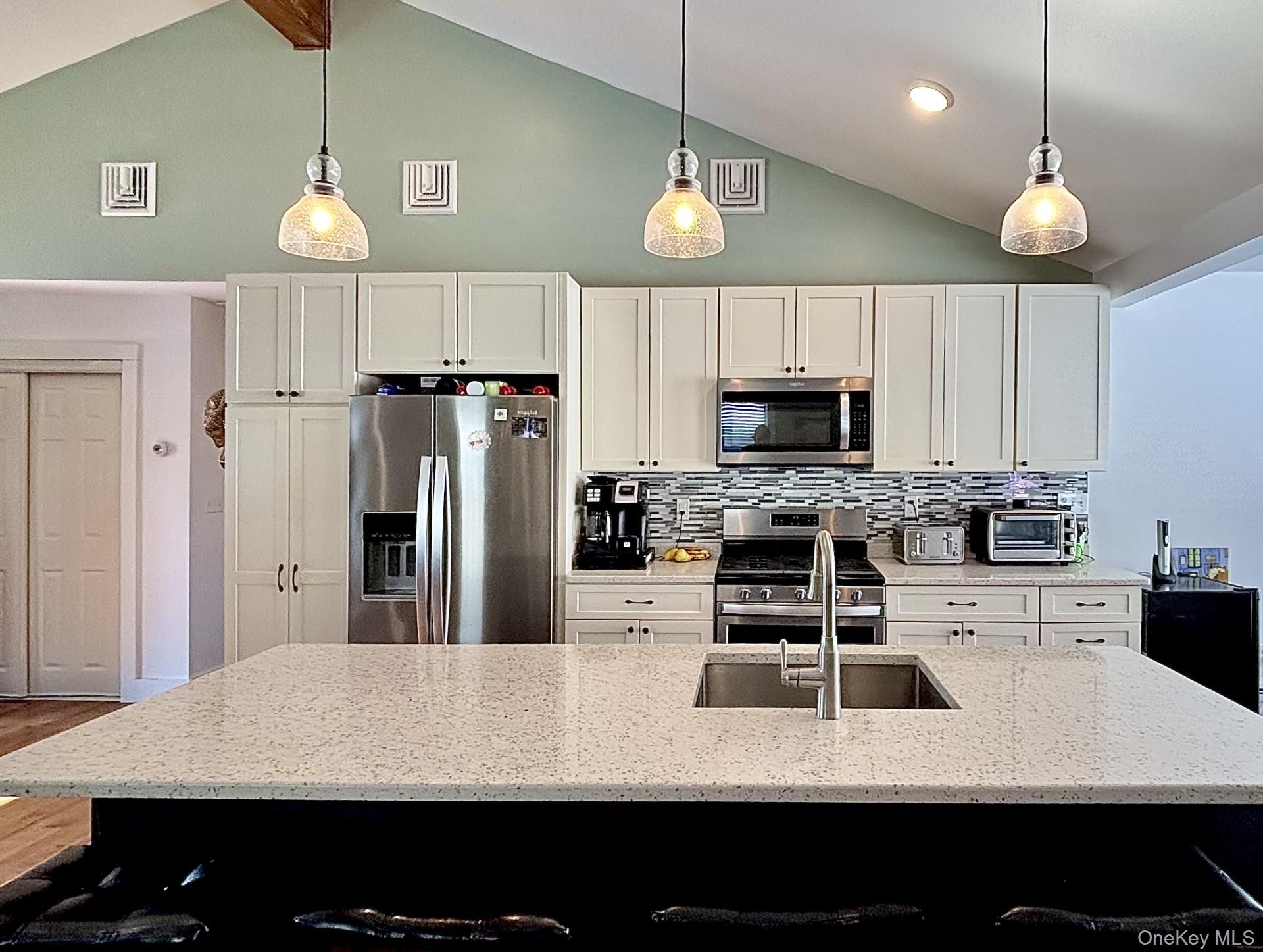71 Frost Road Rhinebeck, NY 12572 - Photo 15 of 32 Fabulous kitchen with 8 ft island