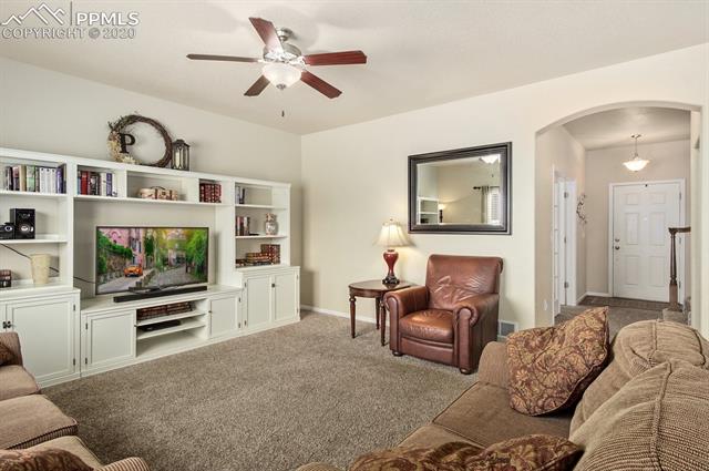 7046 Red Cardinal Loop Colorado Springs, CO 80908 - Photo 9 of 39 Gallery Image 9