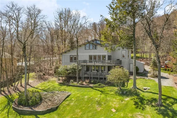 $675,000 | 1310 South Beech Mountain Parkway, Beech Mountain, NC 28604