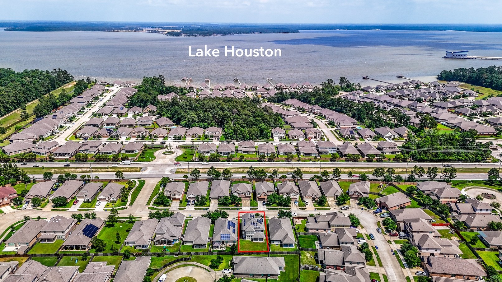 15623 Hanover Breeze Lane Houston, TX 77044 - Photo 4 of 46 a view of a city