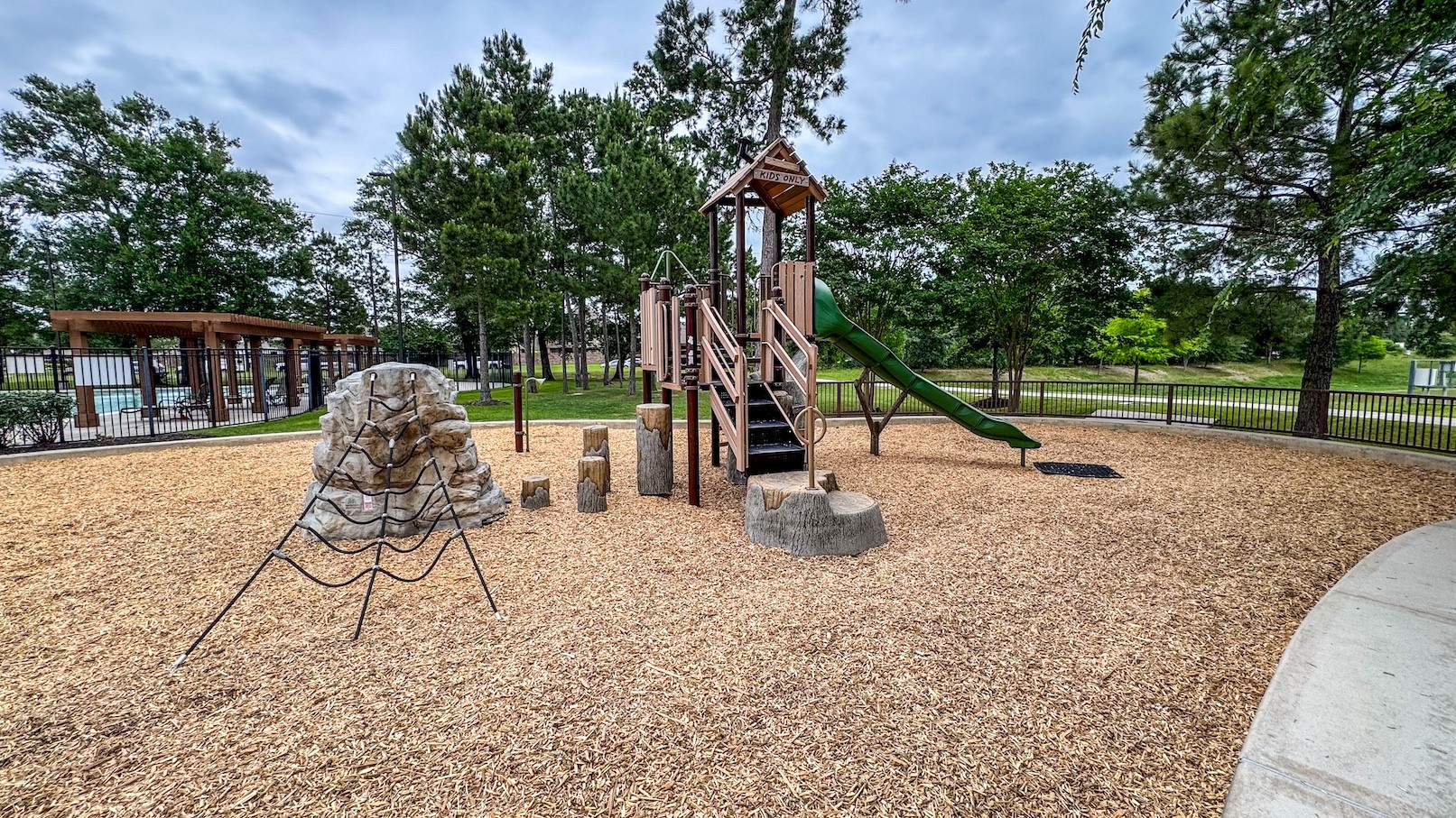 15623 Hanover Breeze Lane Houston, TX 77044 - Photo 45 of 46 a view of a park with slide