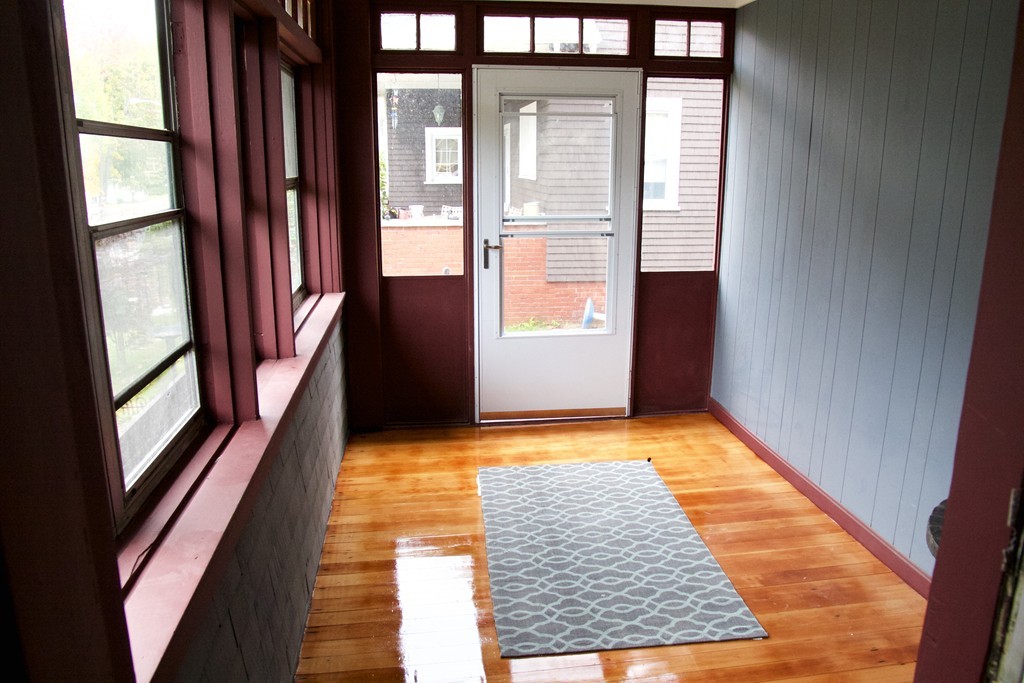 26 Morningside Road Worcester, MA 01602 - Photo 3 of 24