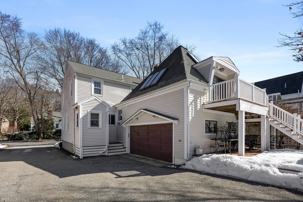 44 Downing Road Lexington, MA 02421 - Photo 3 of 6
