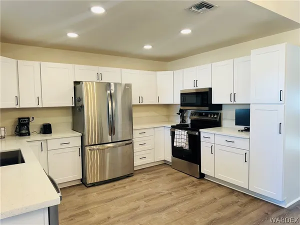 $2,100 | 1469 Terrace Drive, Bullhead City, AZ 86442