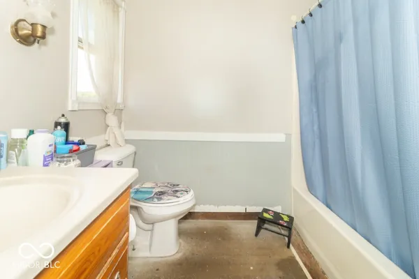 $550,000 | 5288 South County Road 725 East, Straughn, IN 47387