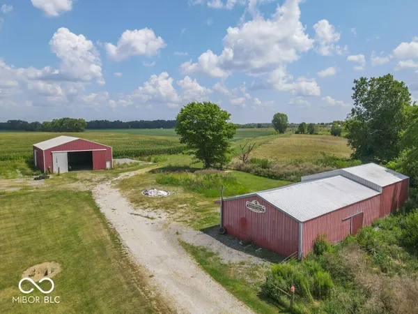 $550,000 | 5288 South County Road 725 East, Straughn, IN 47387